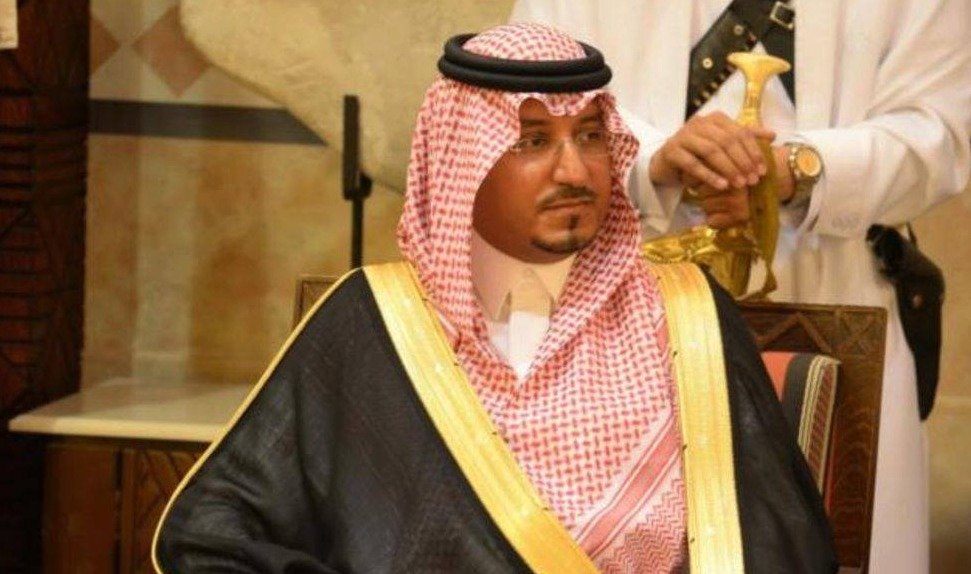 Saúdský princ Mansúr bin Mukrín zahynul při nehodě vrtulníku.