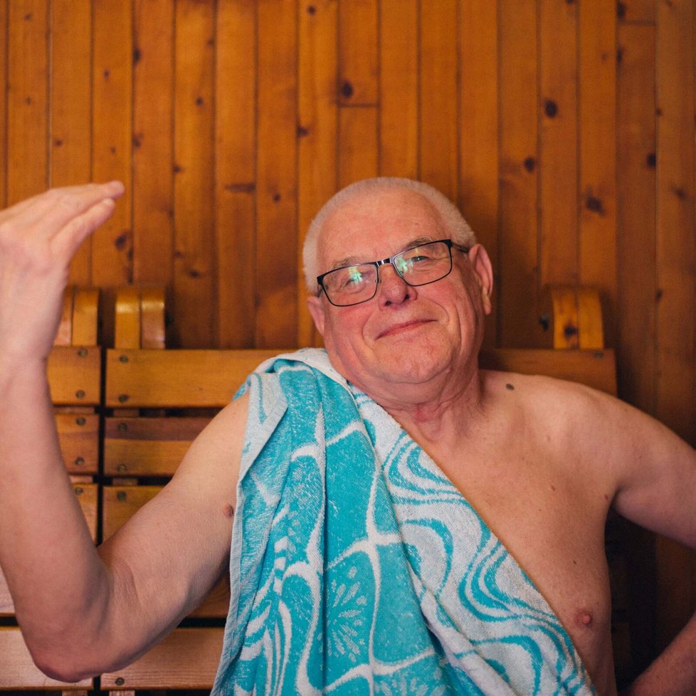 Svatopluk Bednář (80) se saunuje rád už desítky let.