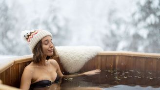 Rituály chladu, tepla a vůní: Proč zkusit otužování, saunu nebo aromaterapii? Rituály chladu, tepla a vůní: Proč zkusit otužování, saunu nebo aromaterapii?