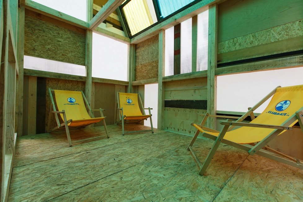 Galerie Jaroslava Fragnera na Betlémském náměstí je do března zasvěcená saunování.