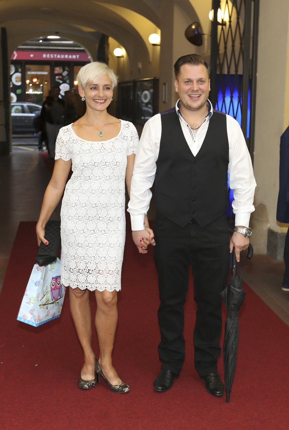 Tomáš Savka s manželkou