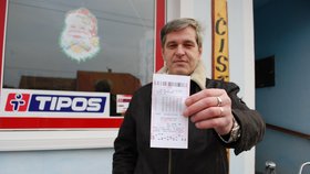 Brňan Jan Konečný (50) si kvůli možné výhře zajel vsadit slovenské LOTO do Kútů.