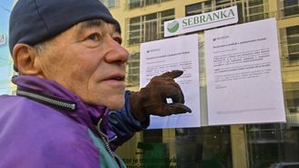 Manažeři Sberbank hledají novou práci. Jistě ji najdou, ale hůře placenou, míní headhunter