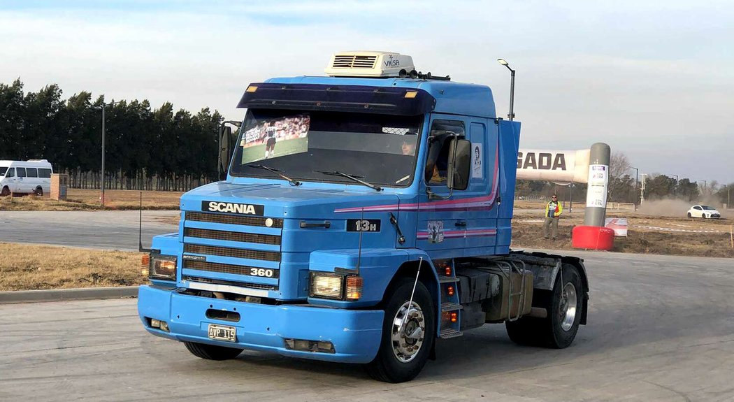 Scania 113H 360