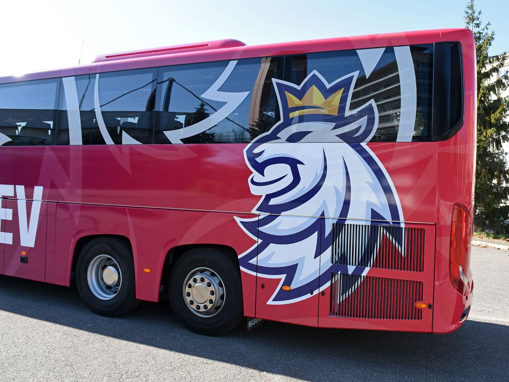 Scania oficiálním autobusem českého hokeje