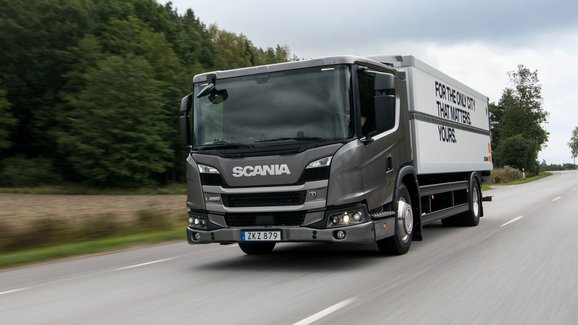 Scania L s lehkým motorem DC07 míří na svoz odpadu