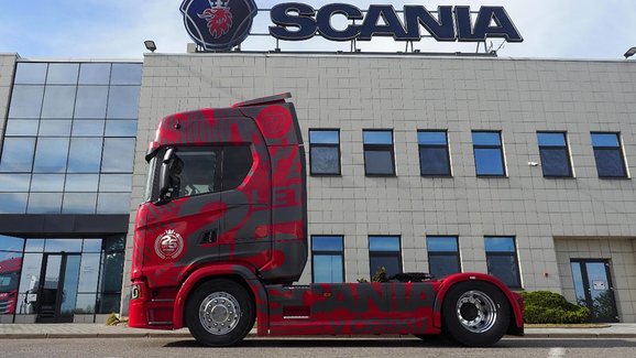 Scania uvádí limitovanou edici tahačů na oslavu 25 let na českém trhu