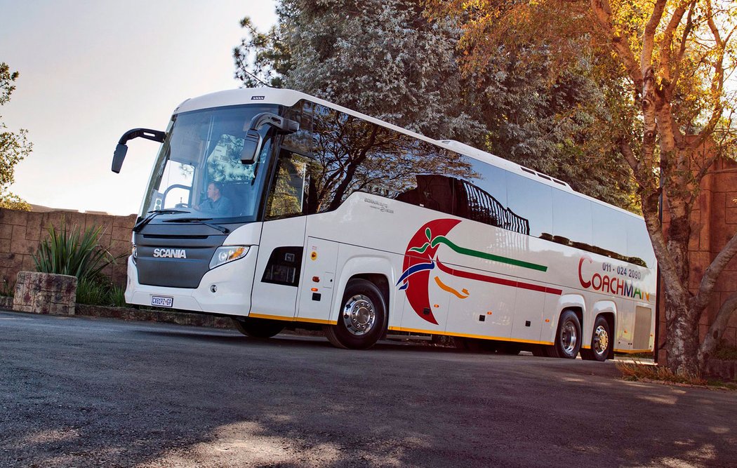 Řada Touring tvoří hlavní prodejní sortiment zájezdových autobusů Scania