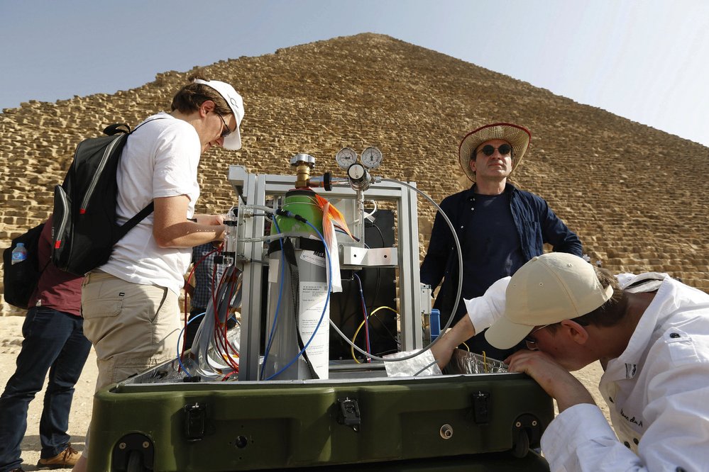 Vědci z projektu ScanPyramids odhalili dosud neobjevenou místnost Chepsovy pyramidy