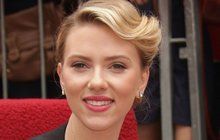 Sexy Scarlett Johansson: Tajné rande v Praze!