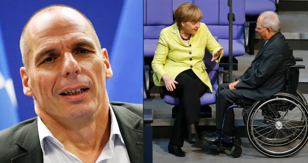 Německý ministr financí je od atentátu na vozíku. Nyní si však s chutí zavtipkoval o řecké krizi a poslal vzkaz svému protějšku Varufakisovi (vlevo)