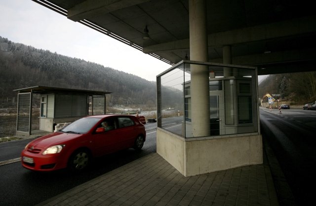 Takto se otevíraly hranice: Česko se v roce 2007 stalo součástí Schengenu.
