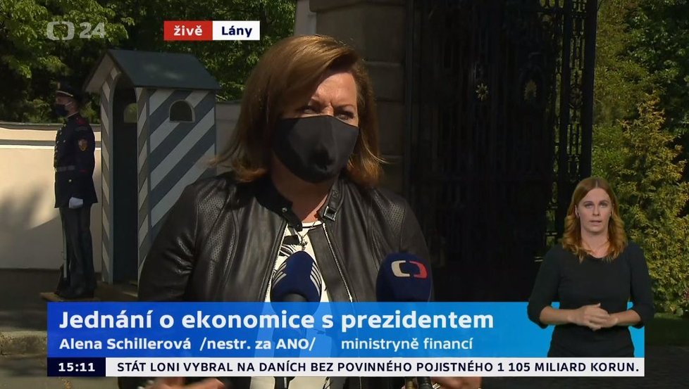 Vicepremiérka Alena Schillerová (za ANO) po schůzce s prezidentem Milošem Zemanem v Lánech (16. 5. 2020)