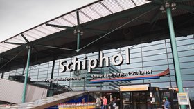 Letiště Schiphol muselo kvůli výpadku proudu zrušit všechny lety.