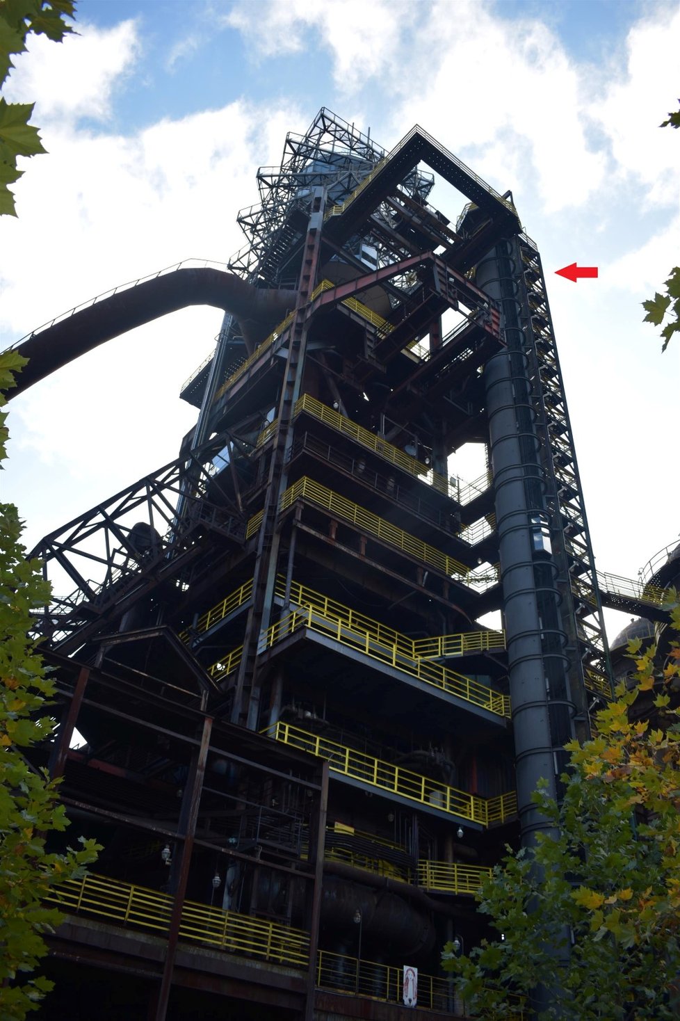 Schodiště slávy vede k vyhlídce Bolt Tower na železárenské vysoké peci.