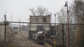 V dolu Schoeller v Libušíně u Kladna v roce 2001 zemřeli čtyři horníci, zřejmě kvůli porušení bezpečnostních předpisů.