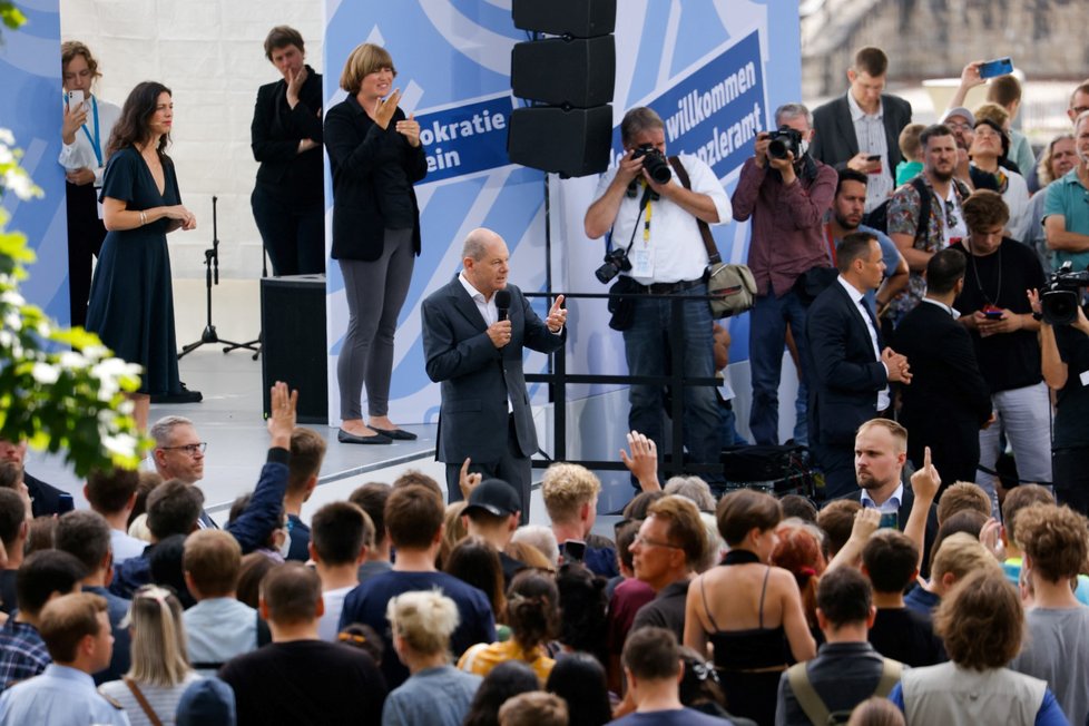 Německý kancléř Olaf Scholz během dne otevřených dveří v sídle německé vlády