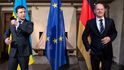 Mezi ukrajinským prezidentem Volodymyrem Zelenským a německým kancléřem Olafem Scholzem nepanuje velká důvěra.