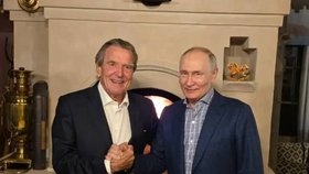 Setkání Gerharda Schrödera s Vladimirem Putinem