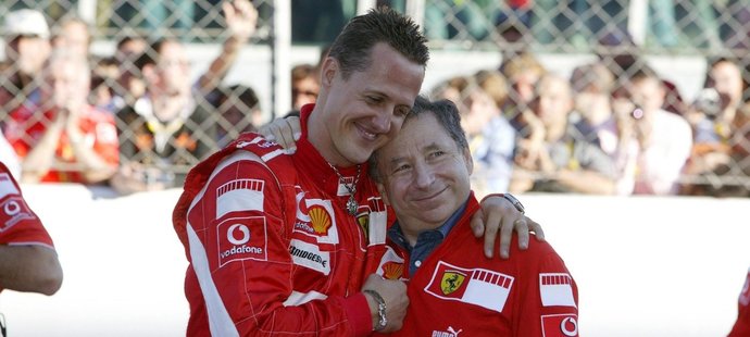 Michael Schumacher a Jean Todt. Dva kamarádi a kolegové z dob, kdy s Ferrari vládli formuli 1.