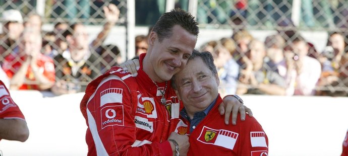 Michael Schumacher a Jean Todt. Dva kamarádi a kolegové z dob, kdy s Ferrari vládli formuli 1.