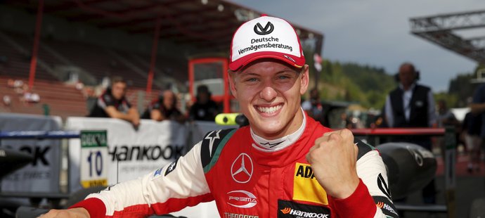 Mick Schumacher si brousí zuby na formuli 1