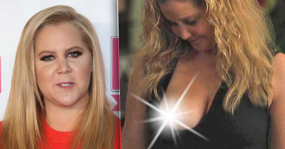 Amy Schumer ukázala prso.