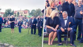 Schwarzenberg opět na tradiční pietě, po boku s hejtmankou zapálil vatru.