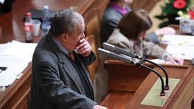 Bývalý předseda TOP 09 Karel Schwarzenberg při svém vystoupení také kritizoval vládu Andreje Babiše. Chce její konec ( 23. 11. 2018).