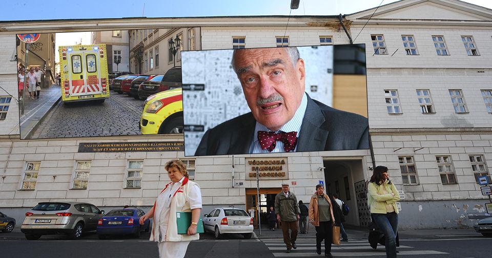 Karel Schwarzenberg (TOP 09) je opět v nemocnici. Trápí ho srdce. Operaci prý nepotřebuje, zato ho pálí stav českých nemocnic.