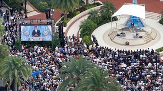 Scientologové si za účasti celebrit otevřeli nové centrum na Floridě