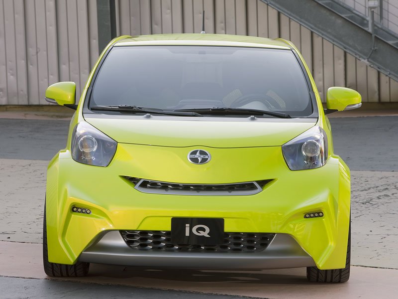 Toyota iQ