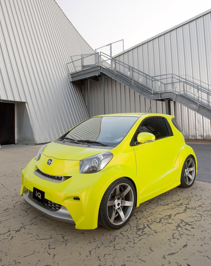 Toyota iQ