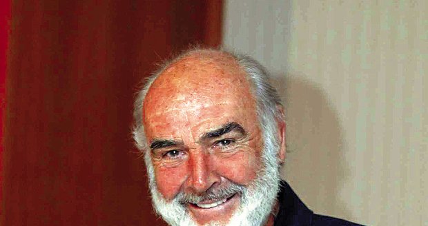 Sean Connery v Česku natáčel svůj poslední film, zašel na fotbal a zahrál si golf.