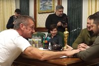 Celebrity na Ukrajině: Nejen Orlando Bloom. Které světové hvězdy se sešly se Zelenským?