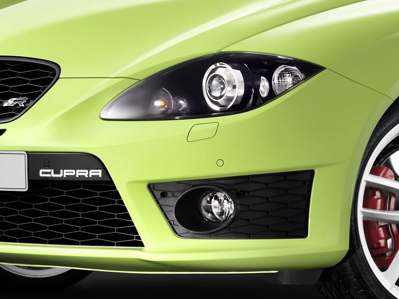 León Cupra R