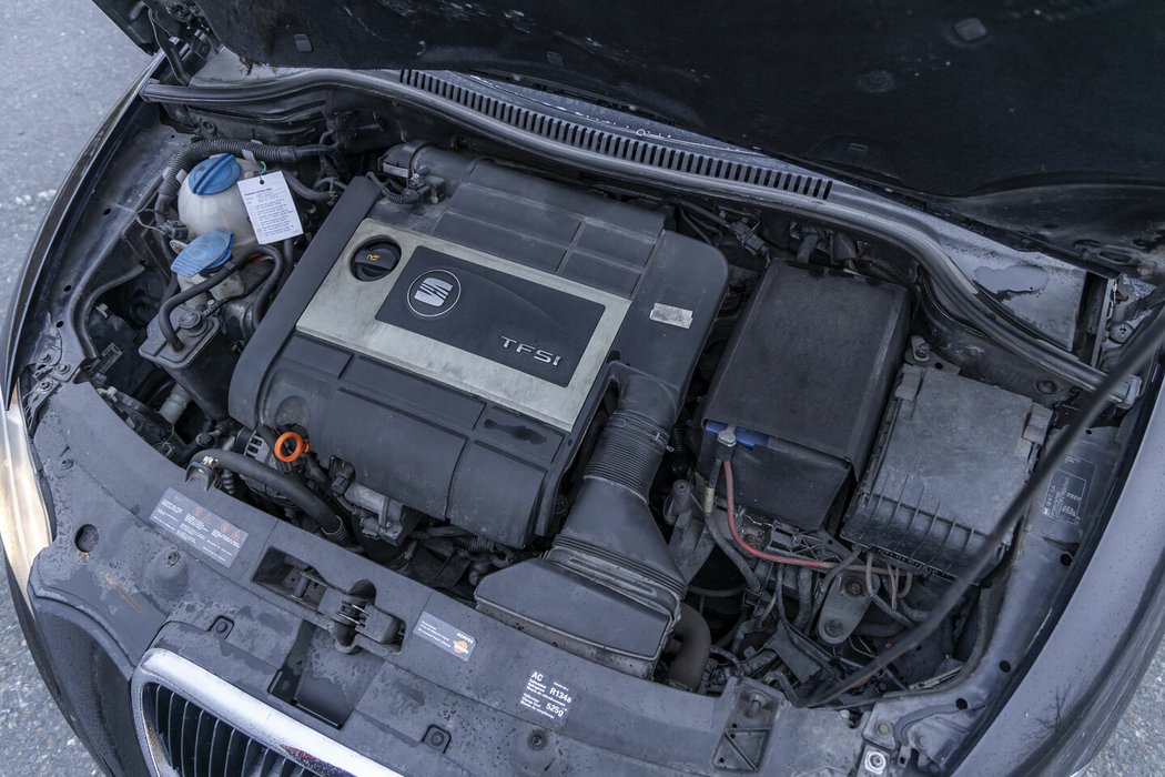 Motor řady EA 113 má opravdu moderní jízdní projev, na sešlápnutí plynu reaguje rychle. Všech 147 kW a 280 Nm je dle všeho pořád na svém místě.