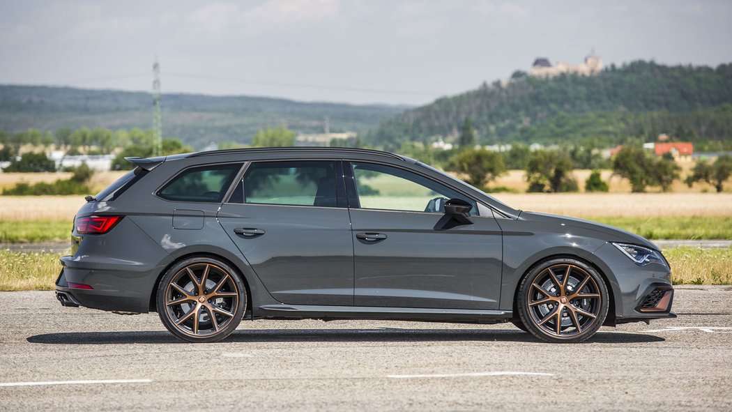 Seat Leon ST Cupra R 