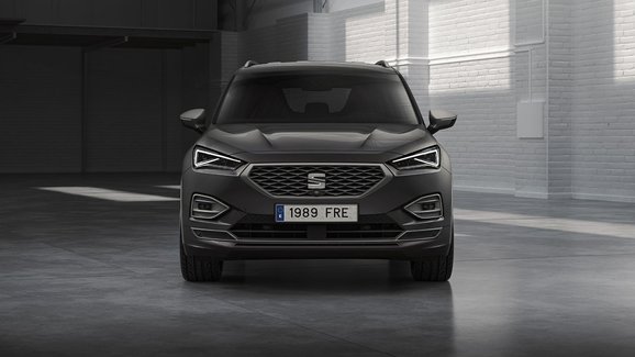 Seat Tarraco e-Hybrid má konečně české ceny. Kolik stojí španělské SUV do zásuvky?