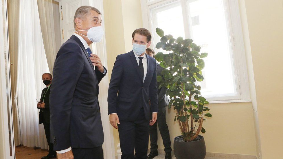 Premiér Andrej Babiš (ANO) ve Vídni jednal s kolegy Sebastianem Kurzem a Igorem Matovičem.