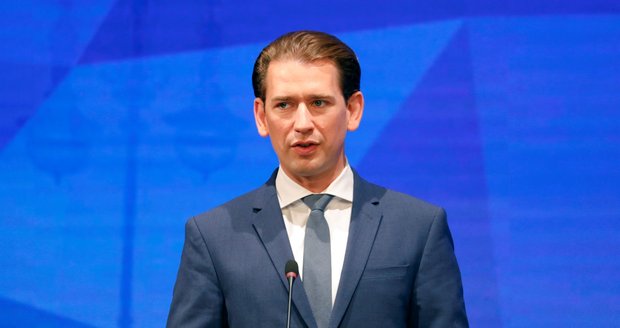 Rakouský kancléř Kurz po aféře rezignoval, nahradí ho ministr zahraničí