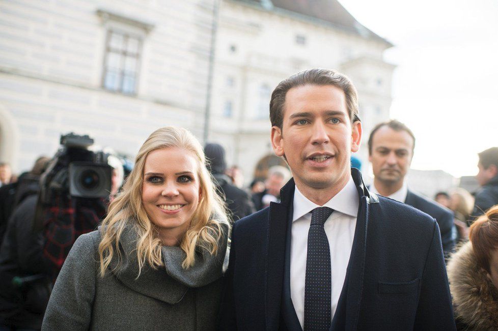 Rakouský premiér Sebastian Kurz a jeho přítelkyně Susanne Thierová