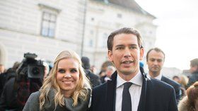 Rakouský premiér Sebastian Kurz a jeho přítelkyně Susanne Thierová