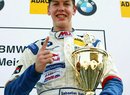 Sebastian Vettel v roce 2004, kdy mu bylo sedmnáct let a zářil ve formuli BMW. Teď je čtyřnásobným šampionem F1.