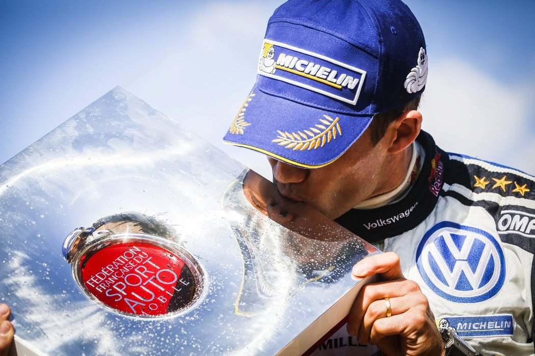 Sébastien Ogier může slavit čtvrtý titul mistra světa v řadě
