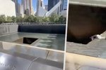 Trestně stíhaný muž (33) seskočil do Národního památníku 11. září.