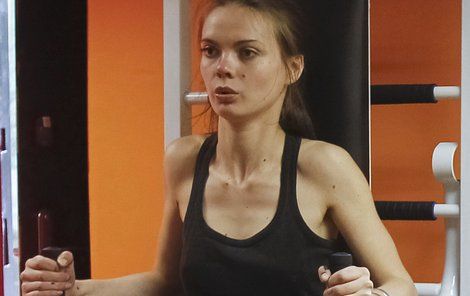 Spoluzakladatelka a bývalá členka feministické skupiny Femen Oksana Šačková .