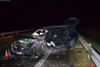 Lupiči donutili řidiče u Liberce nabourat: Okradli ho o miliony