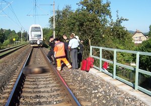 Mladou ženu na Ústecku srazil vlak: Pravděpodobně spáchala sebevraždu. (Ilustrační foto)