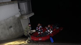 Student se marně snažil zachránit sebevraha, jeho rodina mu přesto děkuje.